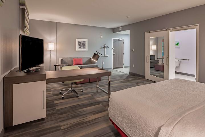Room 10 of 61