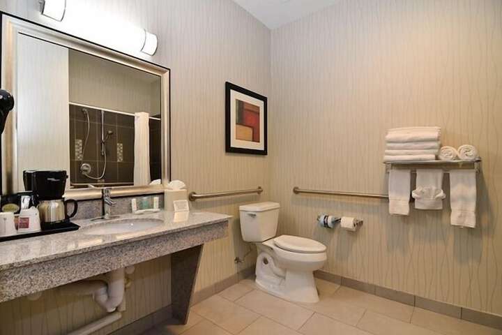 Comfort Suites Greenville