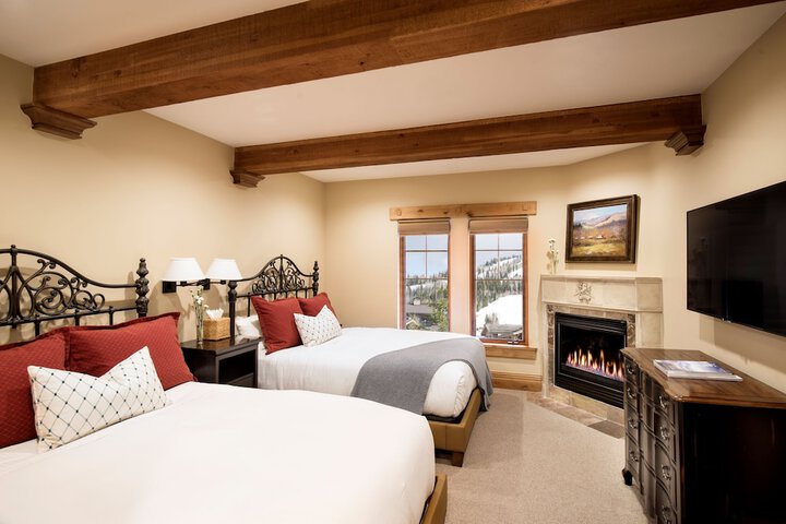 The Chateaux Deer Valley