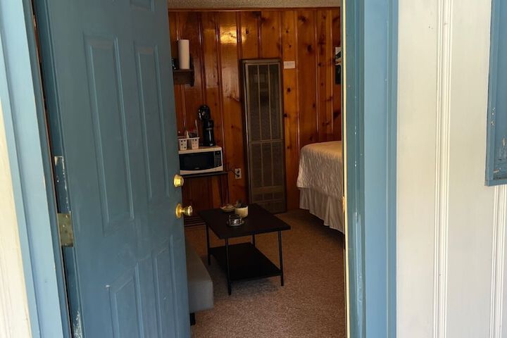 Room 105 of 236