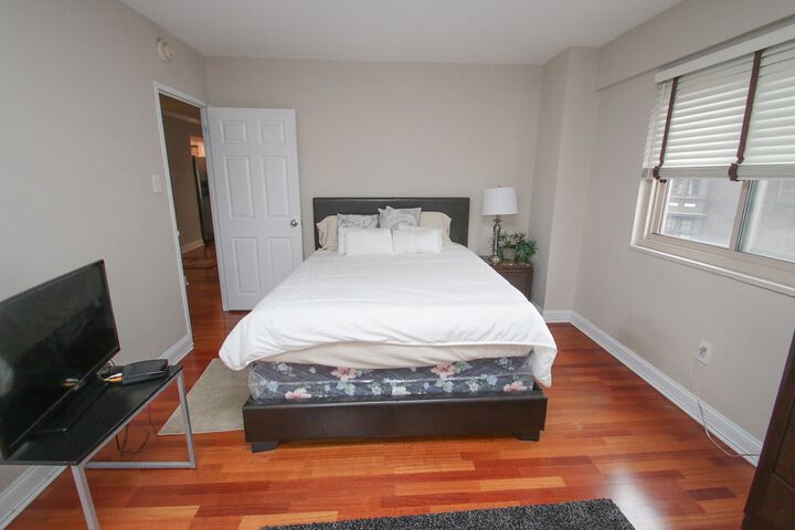 Room 14 of 15