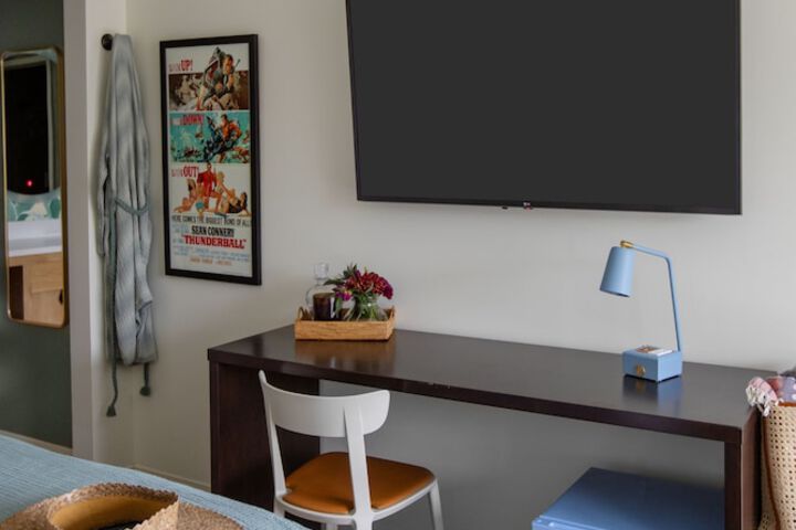 Room 43 of 48