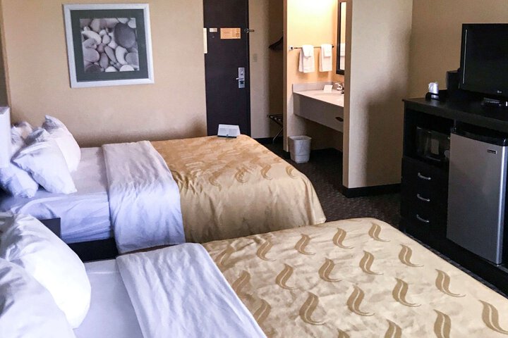 Room 7 of 13