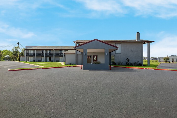 Red Roof Inn Madisonville