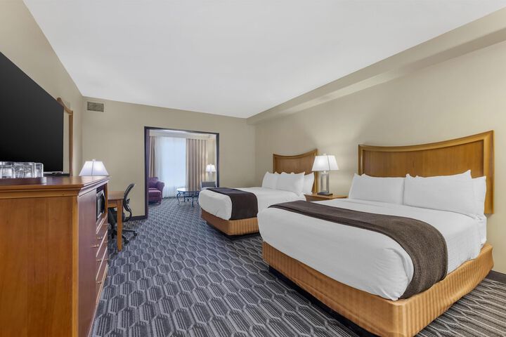 Best Western Plus Swiss Chalet Hotel & Suites