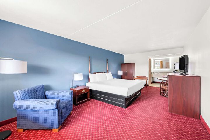Room 54 of 73