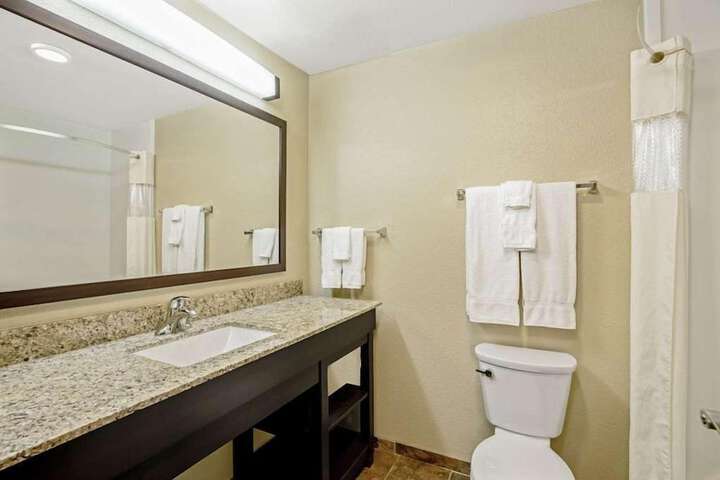 La Quinta Inn by Wyndham Binghamton - Johnson City