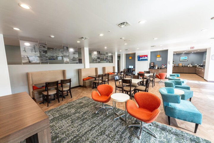 MainStay Suites at Discovery Park of America