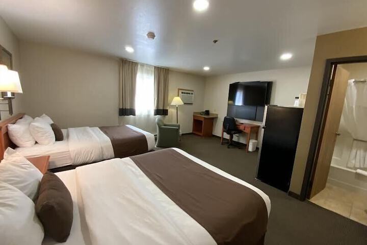 Room 6 of 19