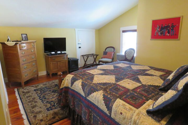 Room 35 of 64
