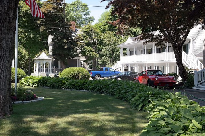 Moseley Cottage Inn & Town Motel