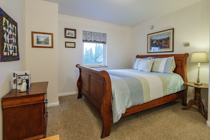 Denali Primrose B & B