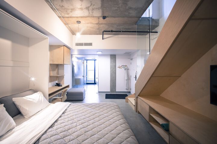 Room 61 of 91
