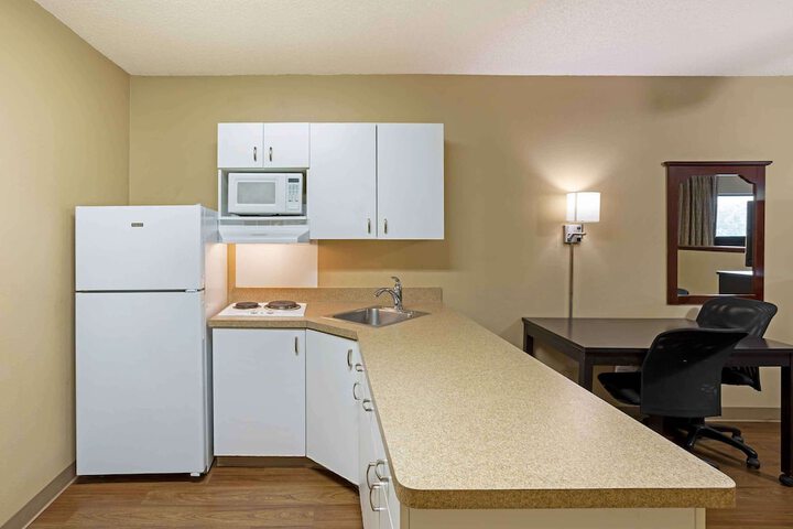 Room 15 of 26