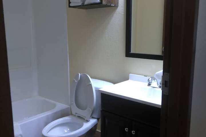 Room 15 of 32
