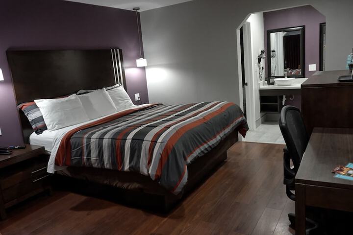 Room 13 of 24