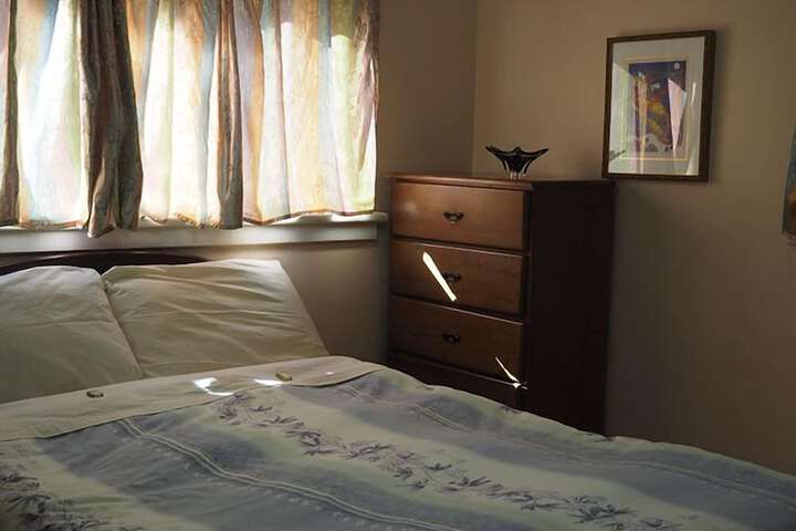 Room 6 of 15