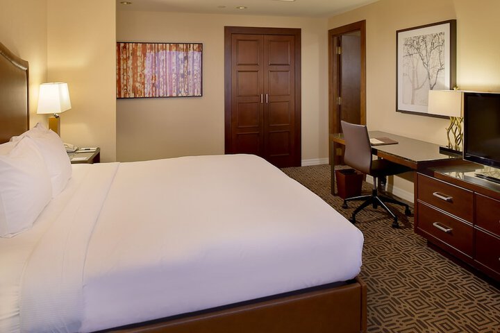 DoubleTree by Hilton Hotel St. Louis - Chesterfield