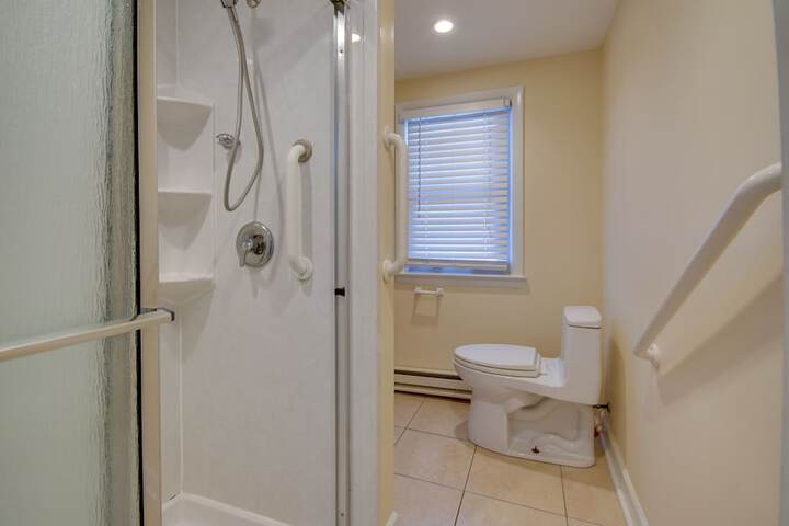 Room 143 of 167