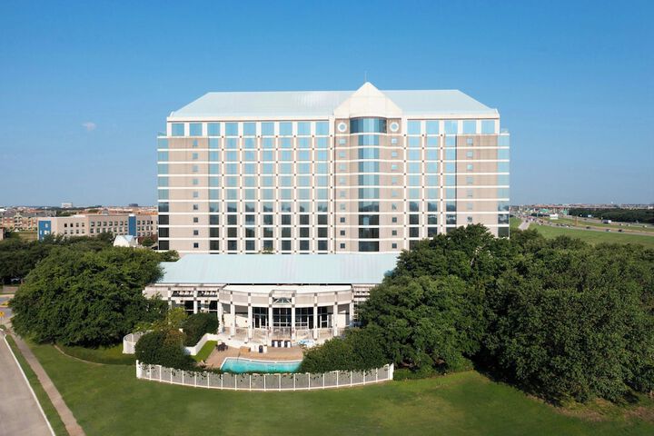 Renaissance Dallas North Hotel