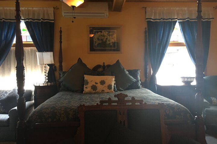 Room 150 of 289