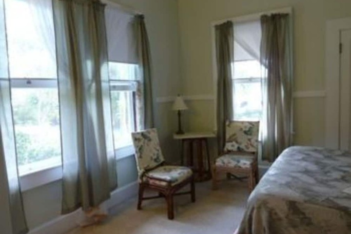 Room 27 of 53
