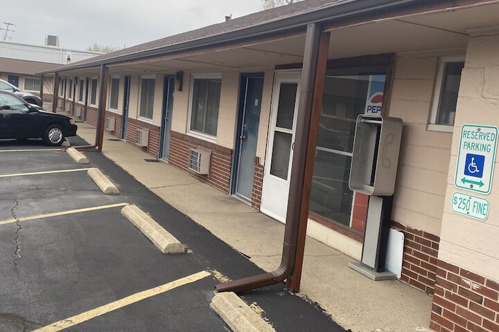 Courtesy Motel