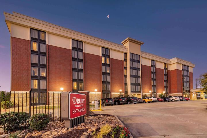Hotel 3 of 67