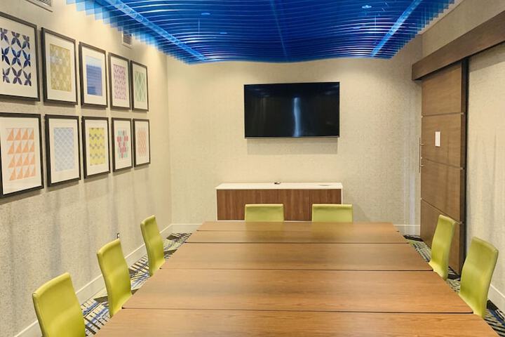 Holiday Inn Express & Suites Elko by IHG