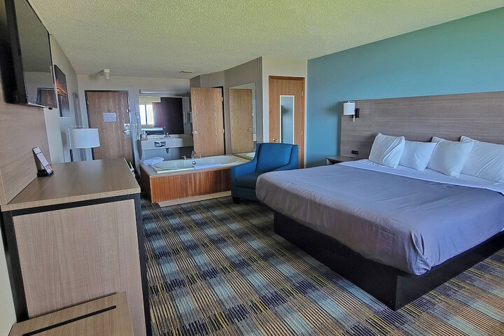 Room 20 of 36