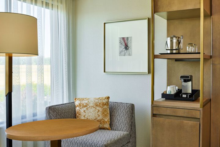 Room 15 of 32