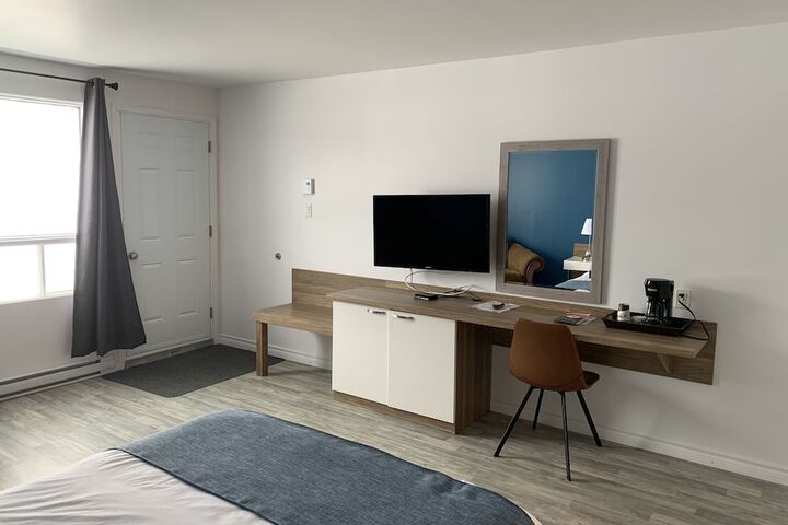 Room 22 of 38