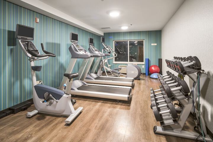 Holiday Inn Express Chicago NW - Vernon Hills by IHG