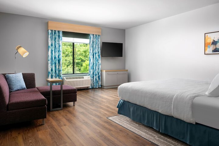 Room 20 of 66