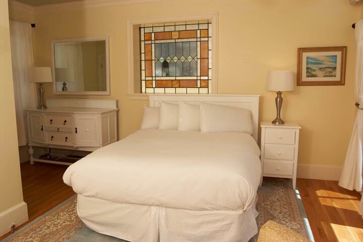 Room 30 of 113