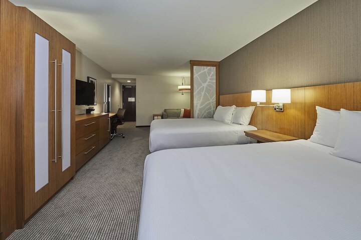 Room 21 of 43