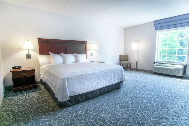 Room 35 of 47