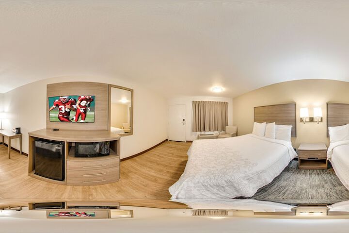 Room 30 of 34