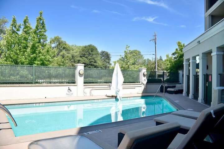 Pool 6 of 38