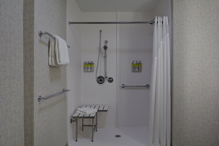 Room 17 of 49