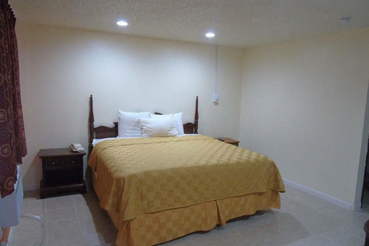 Room 22 of 34