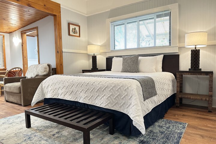 Aloha Junction Bed and Breakfast