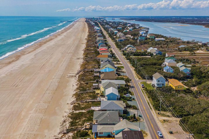 Surfside Cottage by Topsail Realty
