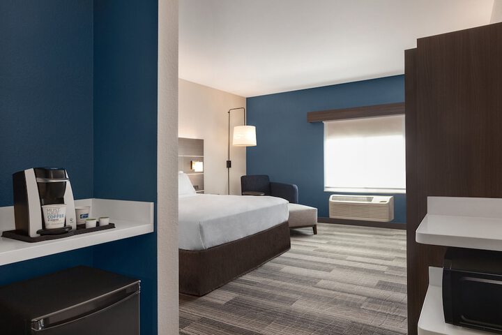 Room 20 of 34
