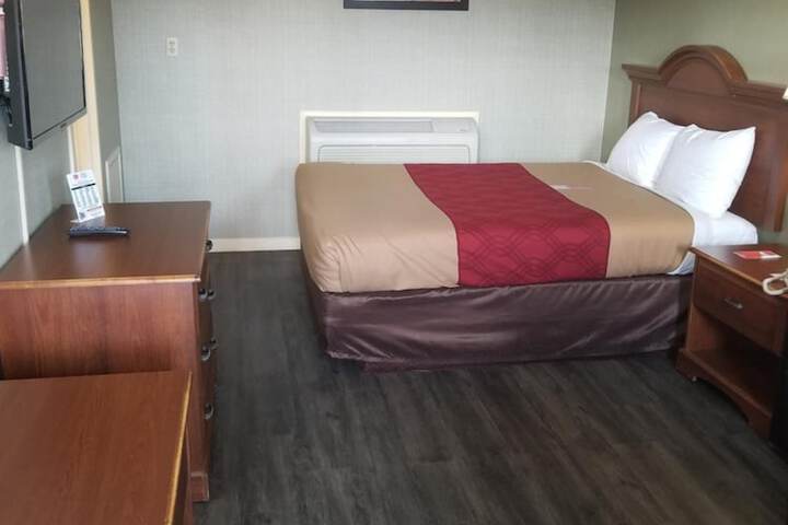Room 34 of 39