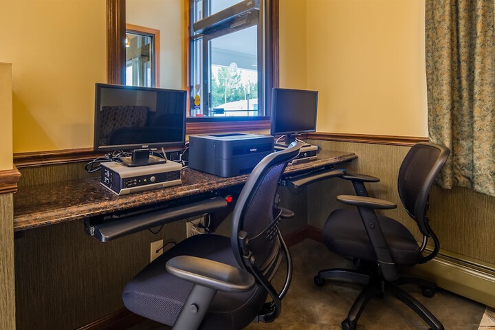 Business Center 29 of 30