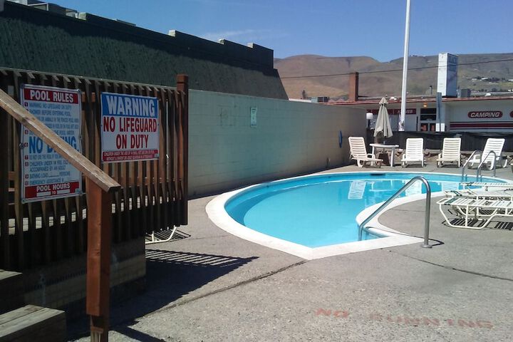Pool 6 of 33