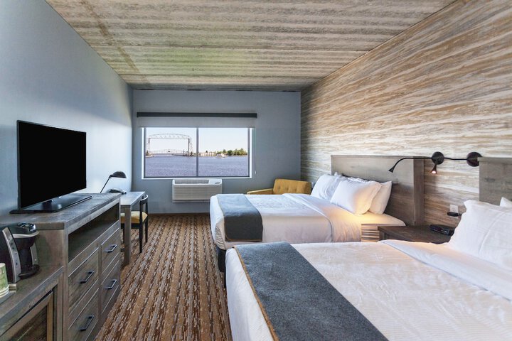 Room 43 of 83