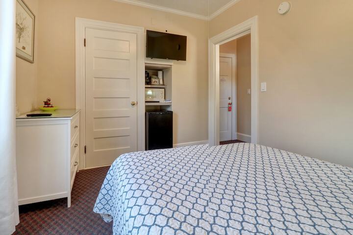 Room 45 of 87