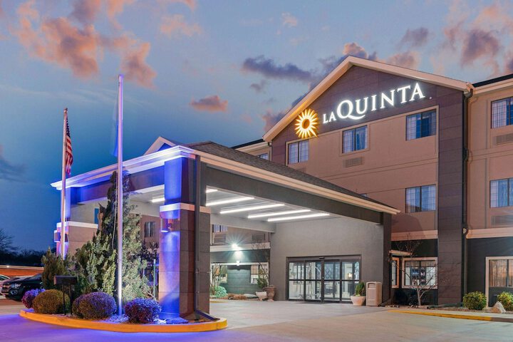 La Quinta Inn & Suites by Wyndham Ada